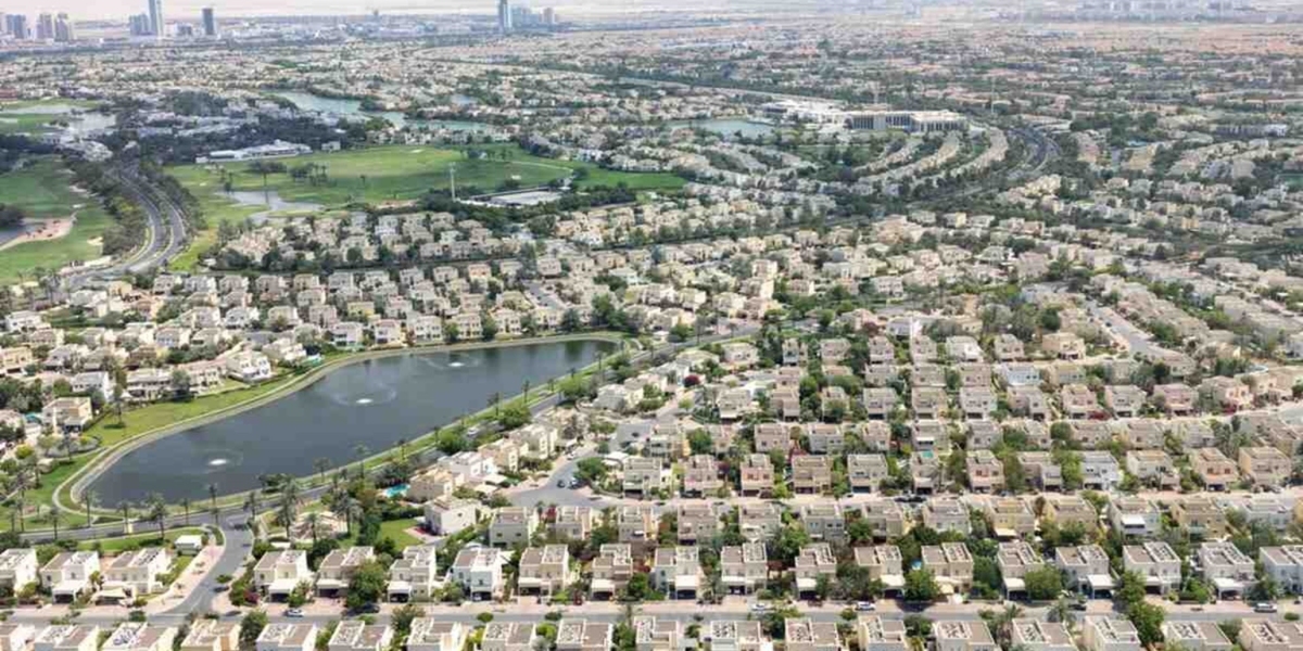 Emirates Hills secures its third record-breaking deal this year with a Dh260 million villa sale.